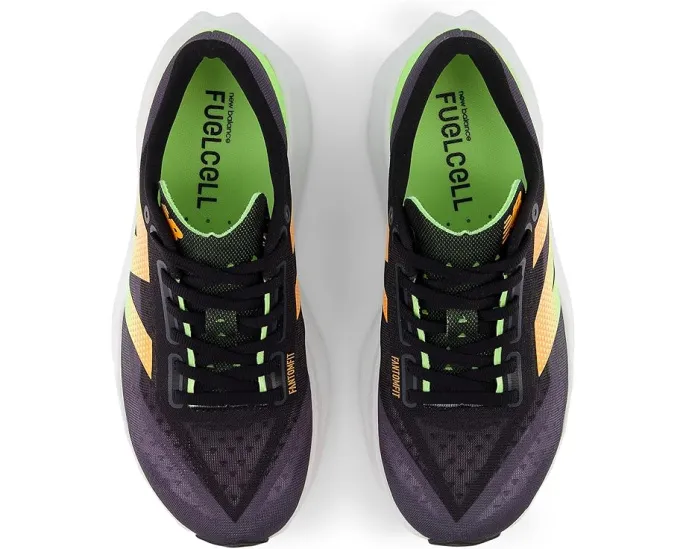 Беговые кроссовки New Balance FuelCell Rebel v4 с пеной FuelCell