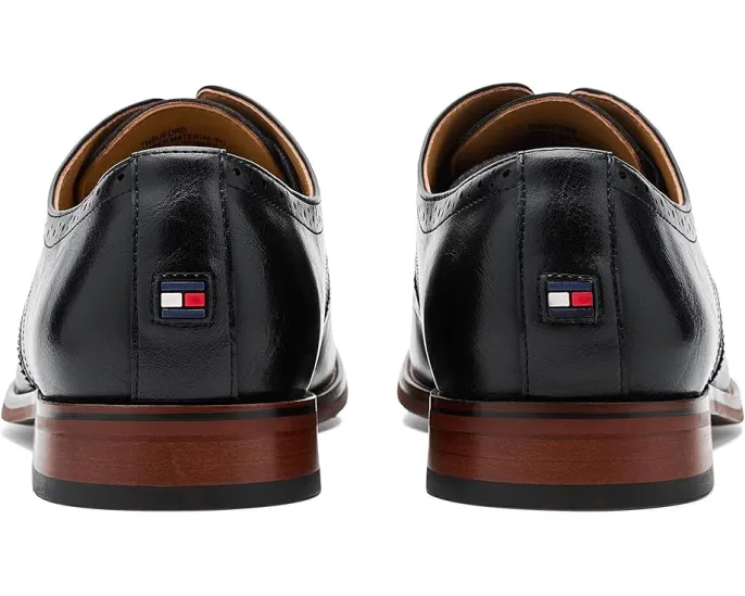 Оксфорды Tommy Hilfiger Buford с декоративными перфорациями и стелькой с памятью