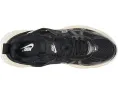 Кроссовки Nike V2K Run в ретро-стиле с массивной подошвой
