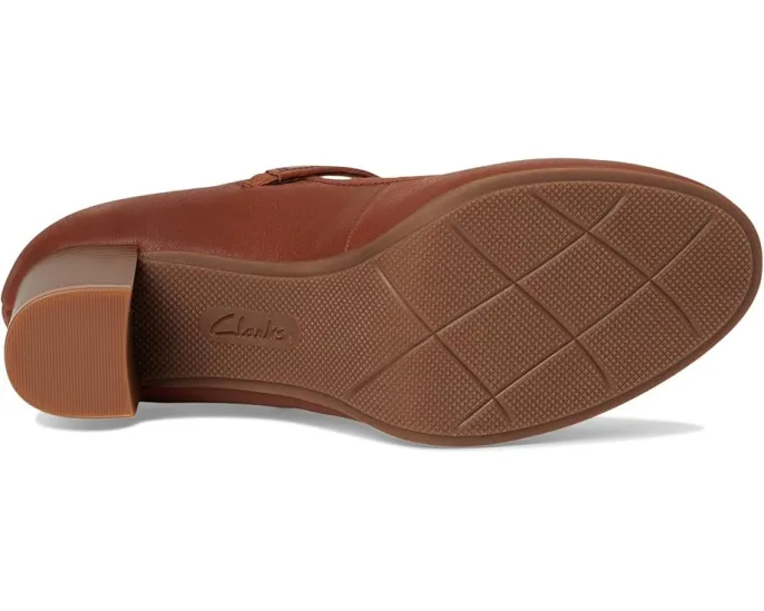 Туфли Clarks Bayla Lily в стиле Mary Jane с каблуком и застежкой на липучке