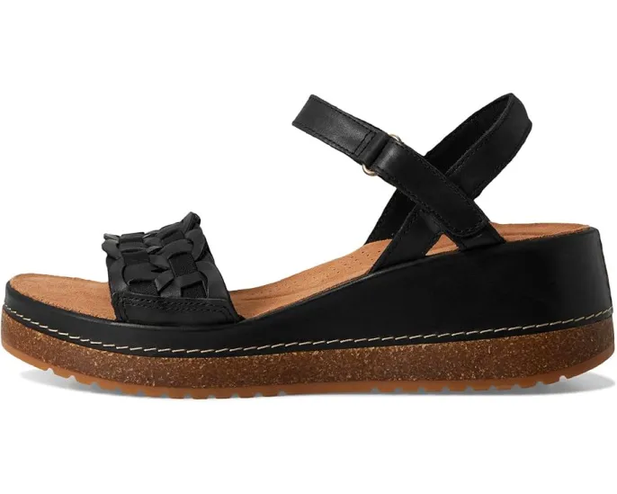 Сандалии Clarks Kassanda Bar на платформе с регулируемой застежкой