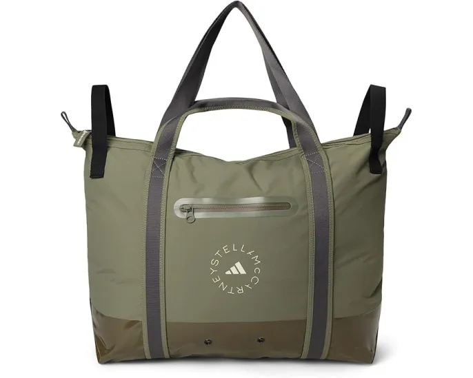 Сумка-тоут adidas by Stella McCartney из переработанного полиэстера с двумя отделениями