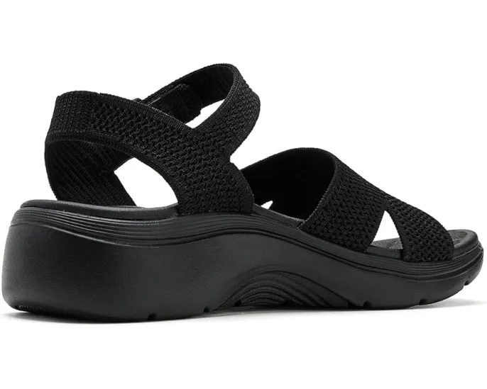 Сандалии SKECHERS GO Walk Arch Fit 2.0 с блестящей пряжей и поддержкой свода стопы