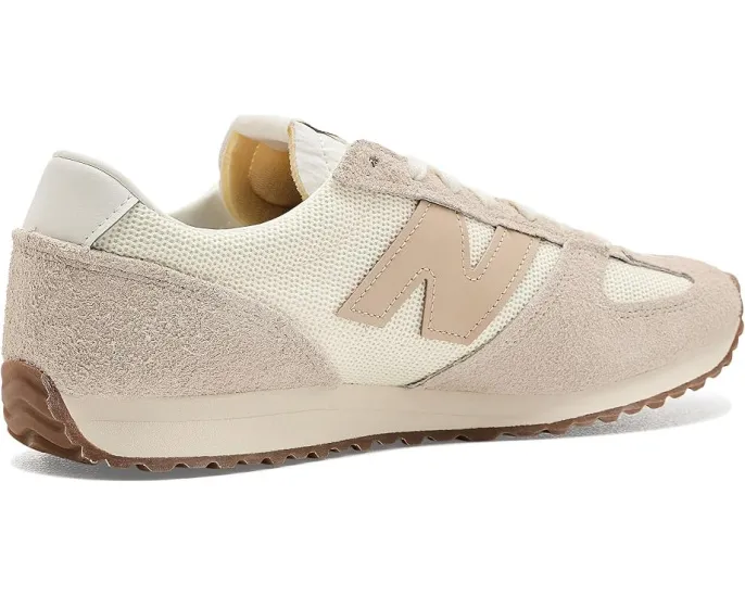 New Balance 471 кроссовки в ретро-стиле. С замшевым верхом и фирменным логотипом N