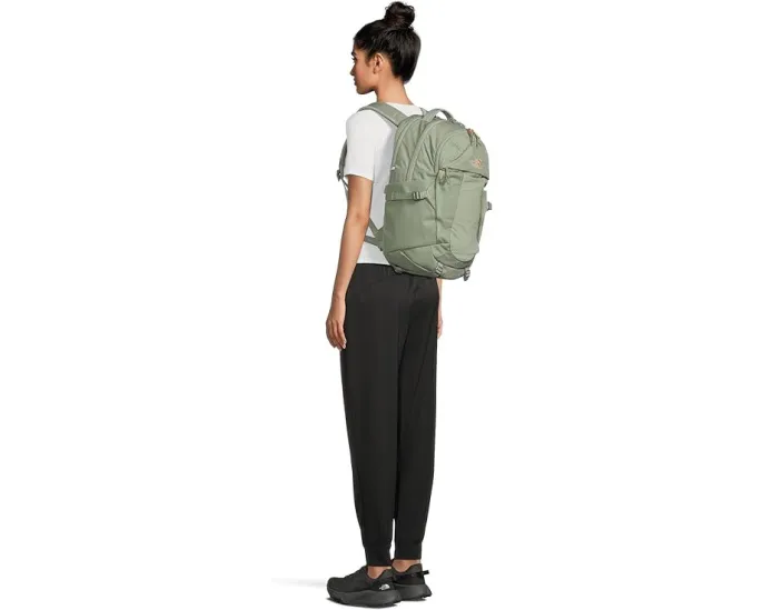 Рюкзак The North Face Recon Luxe из переработанного нейлона с карманами