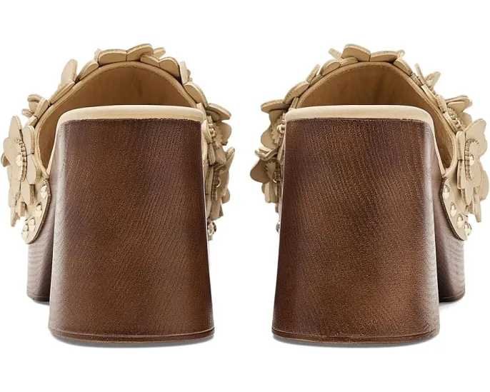 Слайды Wylie Flower от Frye с цветочным декором