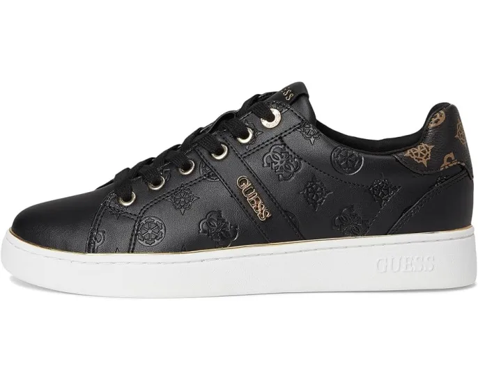 Кроссовки GUESS Britz с логотипом и металлической деталью на подошве