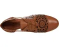 Оксфорты Spring Step Theone с перфорированным цветочным узором и кожаным верхом