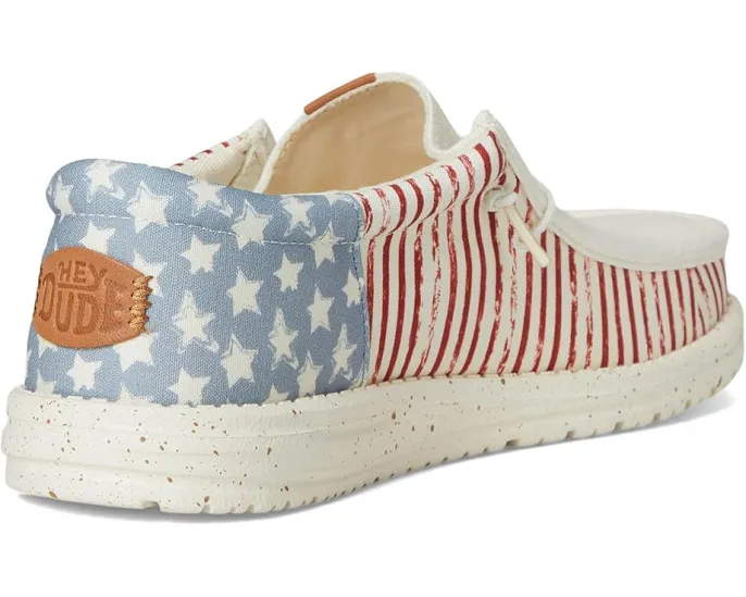 Кроссовки Hey Dude Wally Funk Americana Stars с круглым носком и съемной стелькой