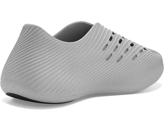 Кроссовки Adidas Purechill с синтетическим верхом и резиновой подошвой