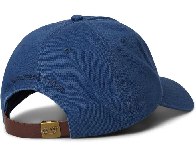 Бейсболка Vineyard Vines Classic с кожаным ремешком и китом