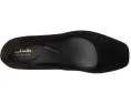 Туфли Clarks Fernie Court с квадратным носком и стелькой Contour Cushion