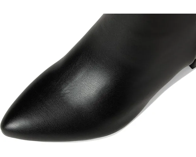 Ботильоны Tommy Hilfiger Herxi с зауженным носком и квадратным каблуком