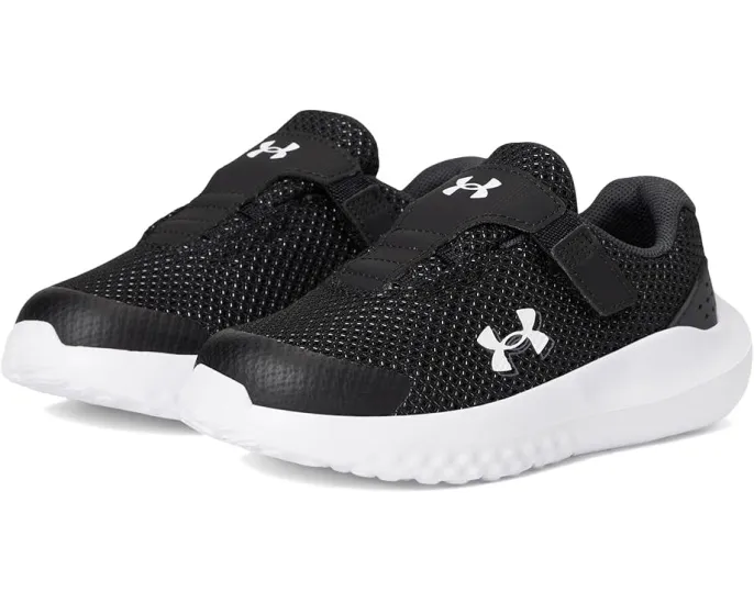 Первые шаги в детских кроссовках Under Armour Infant Surge 4 на липучке