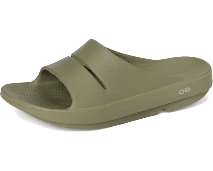 Сланцы Ooahh от OOFOS с технологией OOfoam для восстановления и поддержки свода стопы