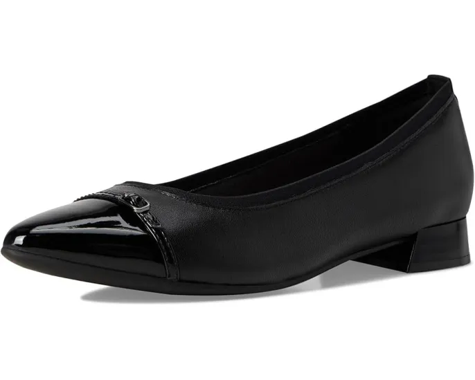 Балетки Natalyn Dusk от Clarks с заостренным носком и пряжкой
