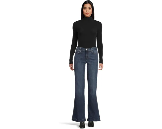 Джинсы Dojo от 7 For All Mankind с клешем средней посадки и контрастной строчкой