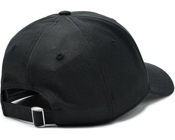 Бейсболка Under Armour Blitzing Hat Adjustable с эластичным подтулейником
