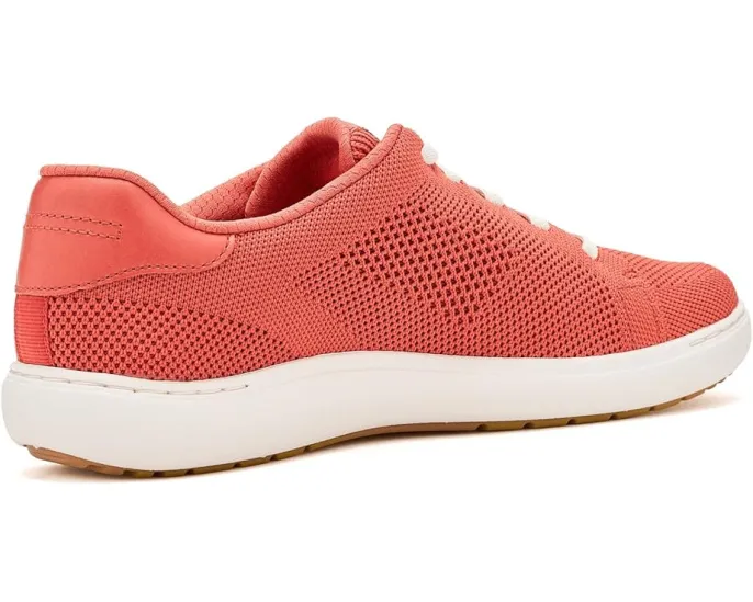 Кроссовки Clarks Nalle Walk с дышащим верхом из трикотажа и стелькой Contour Cushion