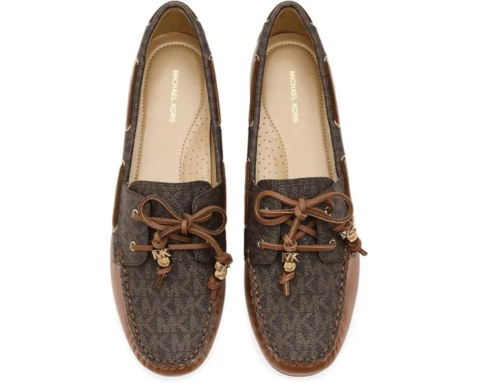 Обувь MICHAEL Michael Kors Fallon Moc с миндалевидным носком и декоративными бусинами