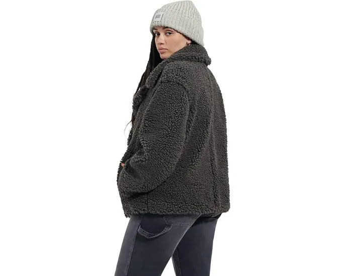 UGG Gertrude короткое пальто из плюша с воротником лацканы и утепленными карманами