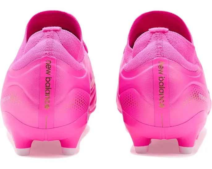 Бутсы New Balance Tekela Team Low Mg V5 розовые для скорости и контроля
