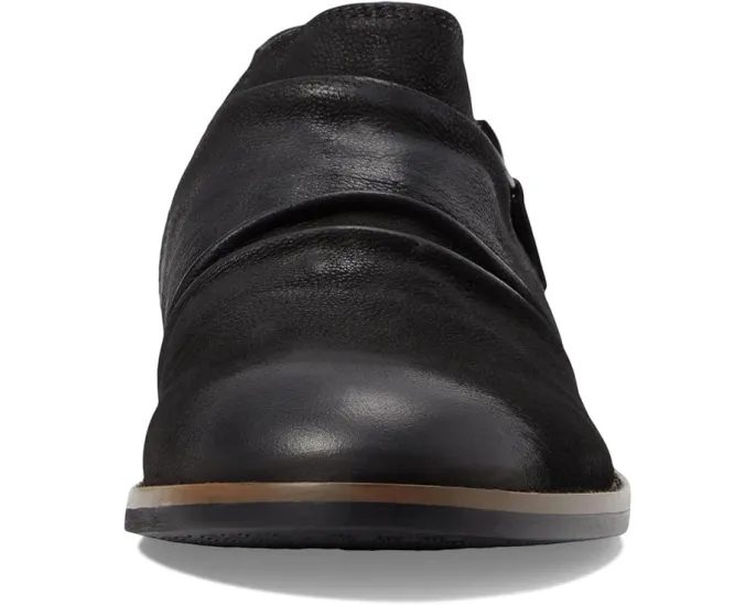 Туфли Clarks Camzin Pace с регулируемой застежкой молнией и кожаным верхом