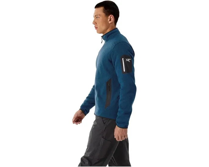 Arc'teryx кардиган Covert из переработанного полиэстера с воротником стойкой