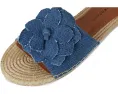 Сандалии Biricha Floral Flat от Lucky Brand с объемным цветочным декором и резиновой подошвой