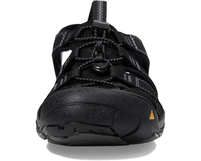 Сандалии KEEN Clearwater CNX с системой шнуровки на резинке