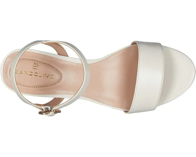 Босоножки Bandolino Pennie 3 на квадратном каблуке с открытым носком