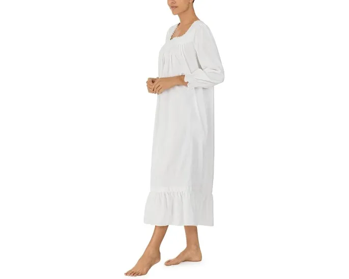 Халат Eileen West с длинным рукавом из фланели и вышивкой