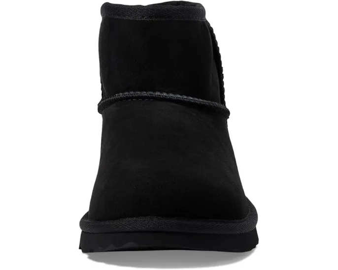 Детские угги UGG Kids Classic Mini II с подошвой Treadlite и утеплителем UGGpure