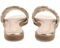Босоножки Azalea на платформе с цветочным декором Journee Collection