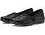 Туфли Clarks Cora Charm без застежки с миндалевидным носком и акцентной строчкой