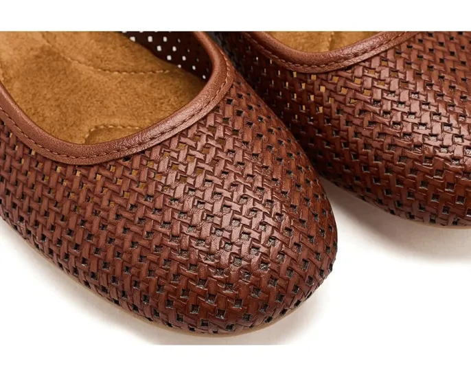 Балетки Tamika с тисненым верхом и мягкой подкладкой от EuroSoft