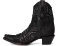 Ковбойские ботинки Corral Boots C4106 с вышивкой и заклепками