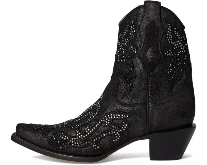 Ковбойские ботинки Corral Boots C4106 с вышивкой и заклепками