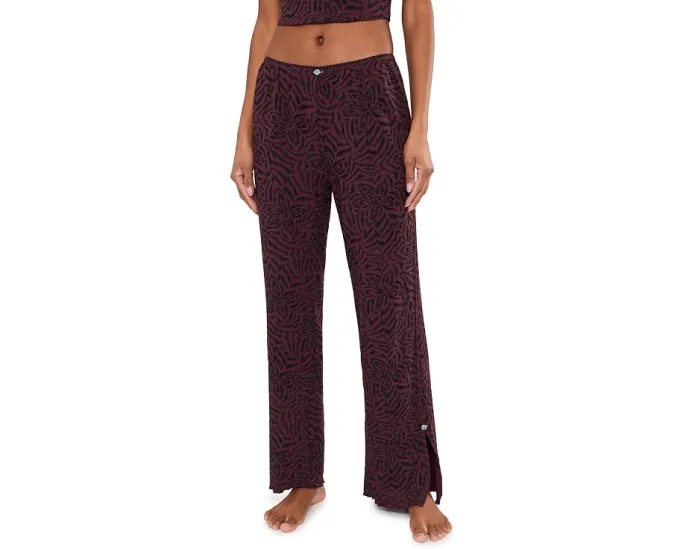 Комплект для отдыха Fresh In Love Lounge Set с аппликацией розами от Free People