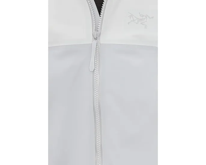 Куртка Beta AR Arc'teryx для женщин с мембраной GORE-TEX Pro