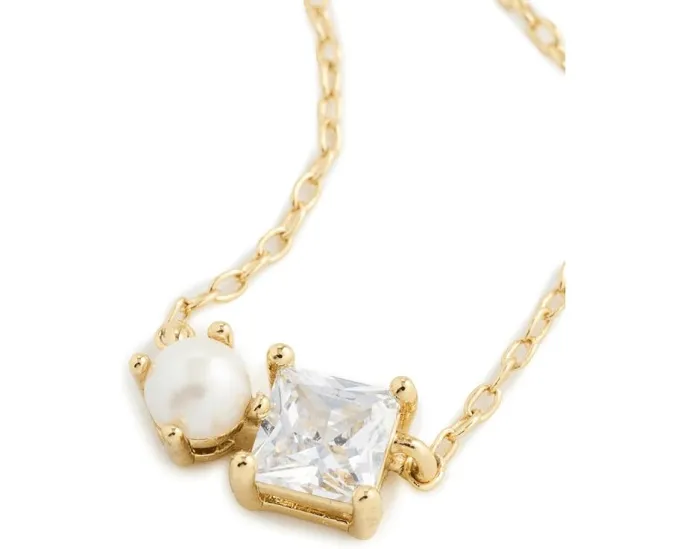 Кулон Signature Solitaire с циркониевым камнем на цепочке