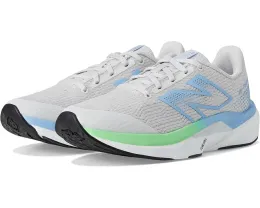 Кроссовки New Balance FuelCell Propel v5 для юных бегунов с промежуточной подошвой FuelCell