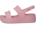 Сандалии Crocs Brooklyn с низким клином и плетеным верхом