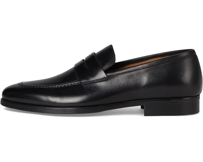 Лоферы Bruno Magli Preston из итальянской кожи с кисточкой