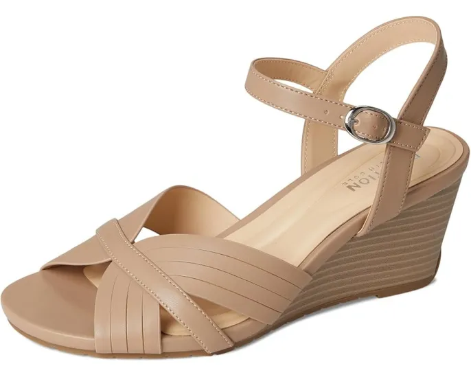 Kenneth Cole Reaction Gomi босоножки на платформе с застежкой на пряжку