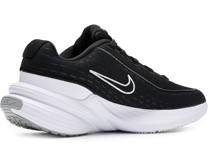 Кроссовки Nike Kids Uplift SC с текстильным верхом и мягкой пеной