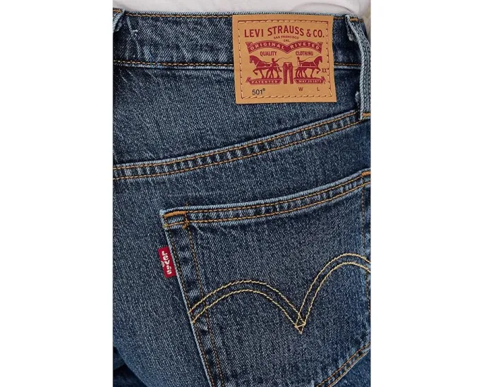 Шорты 501 Mid Thigh с прямым кроем и пятью карманами Levi's® Womens