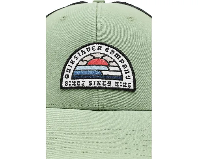 Кепка Quiksilver Everest с нашивкой и регулируемой застежкой