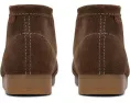 Ботинки Clarks Wallaston из замши с комфортной стелькой и подошвой крепового эффекта