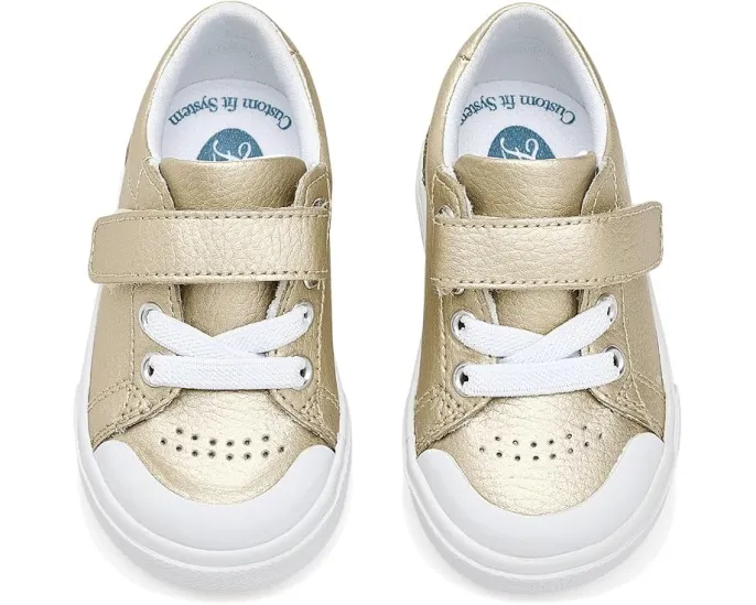 Детские кроссовки FootMates Reese с широким носком и жестким задником